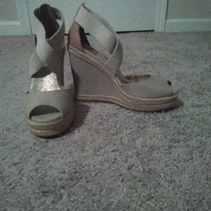 Tory Burch Sandals size 9